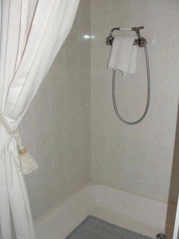 Staten Hotel Хага Стая снимка
